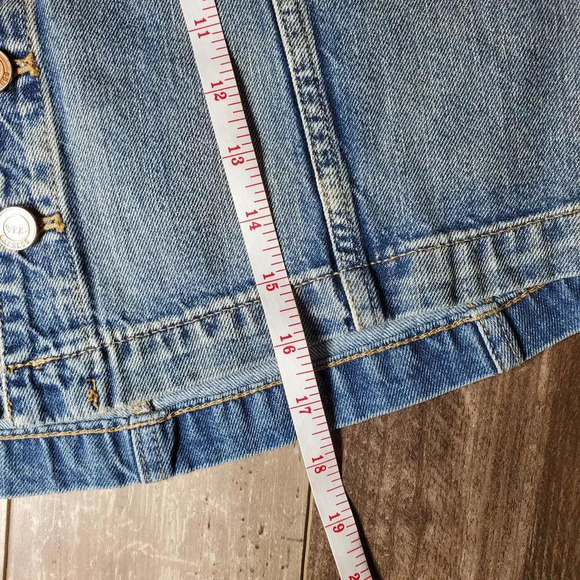 Karlie Kloss EXPRESS Medium Wash Button Up Denim Mini Skirt Size 2 - Picture 11 of 12